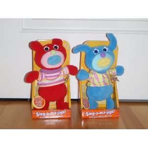  SingAMaJig Deluxe Singing Plush Figures Red and Blue Toys 