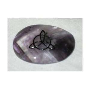  Worry Stone Triquetra amethyst (GWTRA) Beauty