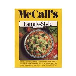  McCalls Family Style Cookbook   Volume 5 McCalls Books