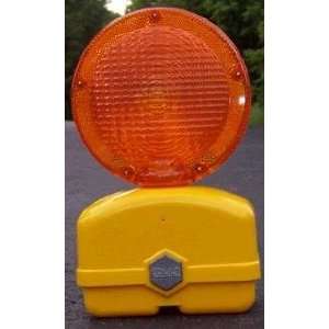    Collt Orange Barricade Traffic Safety Light 6 volt 
