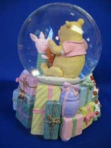 Musical Water Globe WINNIE THE POOH 1963 Wonderland Music Inc 