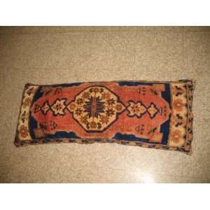   and D Oriental Rug 27444 1.4 ft. x 3.6 ft. Pillows Rug