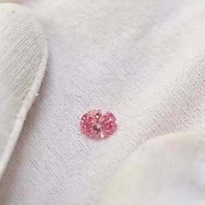 Fancy Vivid Pink Natural 0.66 Carat Diamond GIA&Argyle Laser Certs Lot 