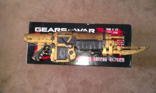 BRAND NEW Gears Of War 3 Gold Retro Lancer Replica  