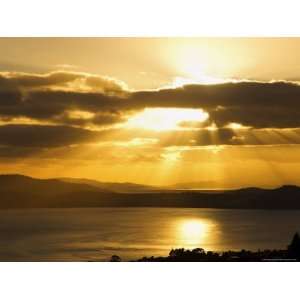  Sunrise, River Derwent, Hobart, Tasmania, Australia 