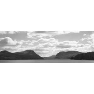  Mountain Range along Lake Willoughby, Vermont, USA Giclee 