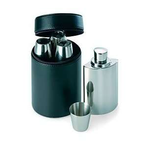  Knight Mini Bar Hip Flask And Cup Set