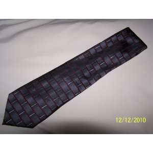 VAN HEUSEN MENS TIE(56 L) Never Worn **GIFT QUALITY**