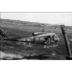  Huey, Bell UH 1 Iroquois, Vietnam   24x36 Poster p2 