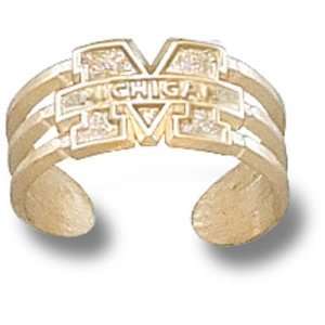 University of Michigan M Michigan Toe Ring Pendant (Gold Plated 