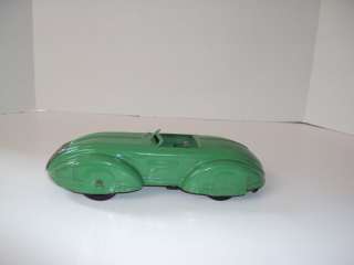 VINTAGE 1930S WYANDOTTE GREEN COUPE CAR IS PRESSED STEEL,MEASURES 10 
