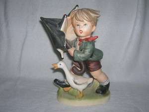 NAPCO CHINA OUR CHILDREN APRIL SHOWERS FIGURINE #8747 HUMMEL STYLE 7.5 