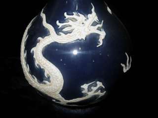 Chinese blue and white porcelain dragon vase  