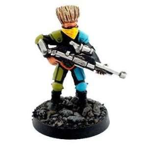  Judge Dredd 28mm Miniatures Punk with Laser Rifle Toys 