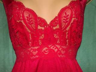 STRIKING VTG OLGA CRANBERRY RED FORMFIT NIGHTGOWN M L BUST TO 42 