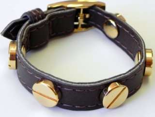 This CC Skye Italian Screw Bracelet in Chocolate leather is the 