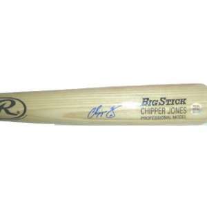  Chipper Jones Autographed Rawlings Tan Baseball Bat w/ Name 