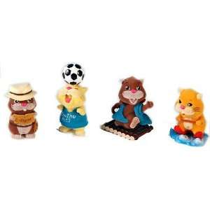  Zhu Zhu Mini Pets   4 Figurines (Chunk, Nugget, Pipsqueak 