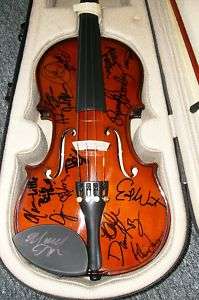 Multi Signed Violin Country Western Singers Underwood Jewel Band Perry 