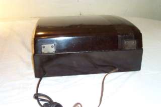 Vintage Bakelite Philco Clamshell Model M 15 Record Player Turntable 