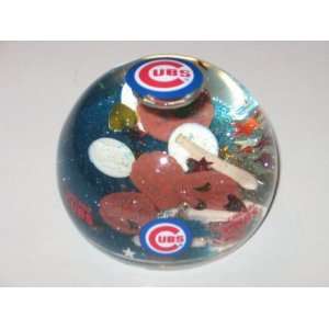  CHICAGO CUBS Desk Paper Weight Filled With Baseball Fun 