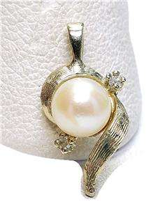 Vintage 14k white Gold Pearl & Diamond Pendant drop  