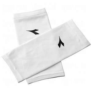  Diadora Performance Shin Guard Sleeves White/Small Sports 