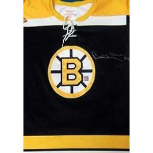  Bobby Orr Autographed Hockey Jersey (Boston Bruins 