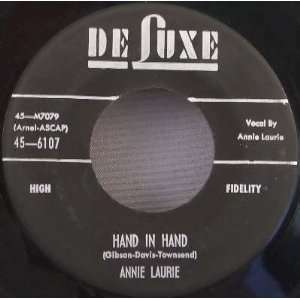  Hand in Hand / It Hurts to Be in Love (Vinyl 45 7) Annie 