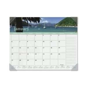 At A Glance Harbor Views Monthly Desk Pad Calander   White 