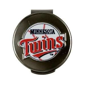  Minnesota Twins Hat Clip W/ Golf Ball Markers/Chips 