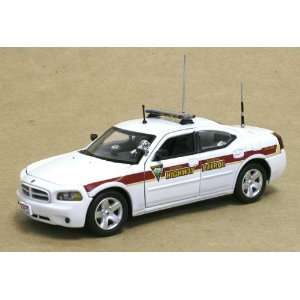   Response 1/43 Dodge Charger South Dakota State Police Toys & Games