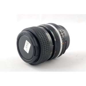   35 70mm f/3.3 4.5 AIS manual macro focus zoom lens