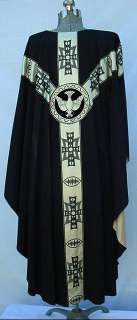 Estate Anglican Priest Bell shape Black & White Chasuble Vestment Dove 