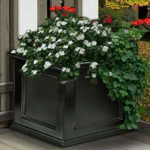  Fairfield Sub Irrigated 20 Inch Patio Planters in Black 