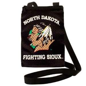  North Dakota Fighting Sioux Game Day Purse Sports 