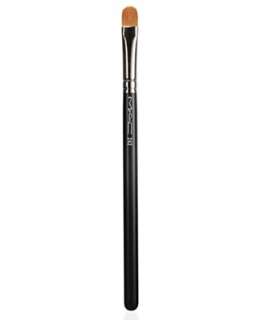 MAC 242 Shader Brush   Eye Brushes MAC   Beautys