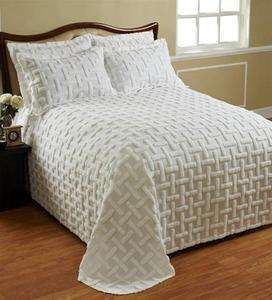 CHRONOS Twin White woven Chenille bedspread  