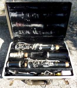 Vintage Bundy Clarinet Bb Resonite w/Case by Selmer  