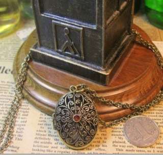 New necklace jewelry retro elegant engraved cutout Palace treasure box 