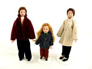 New Dolls House Miniature Modern Family of 3 People 310  