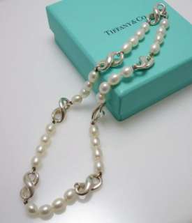 GORGEOUS TIFFANY & CO. FIGURE 8 INFINITY SILVER PEARL NECKLACE  