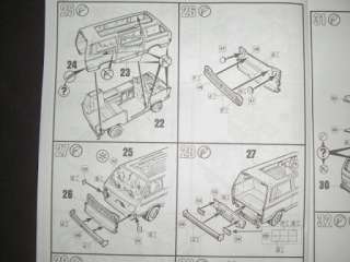 25 Revell Volkswagen T3 “Camper”  