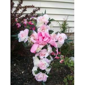    Lt. Pink and Cream Memorial Cross Wreath 20