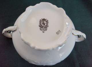 Up for sale is a beautiful vintage sugar bowl with lid (2 7/8”) made 