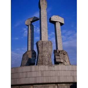  Monument to Party Foundation (Sickle, Hammer and Brush), P 